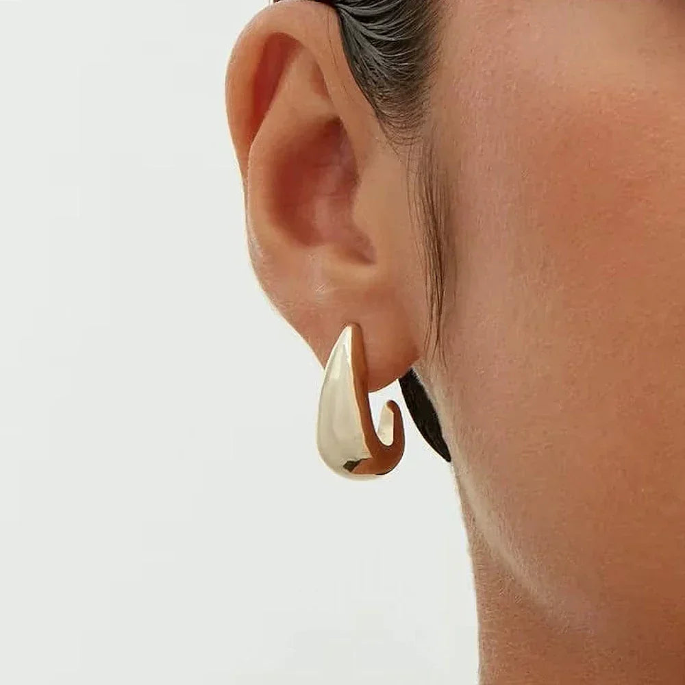 Minimalist Chunky Hoop Earrings