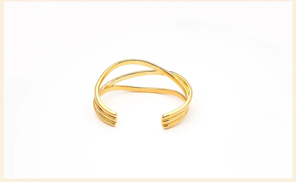 Twisted Crossover Open Ring